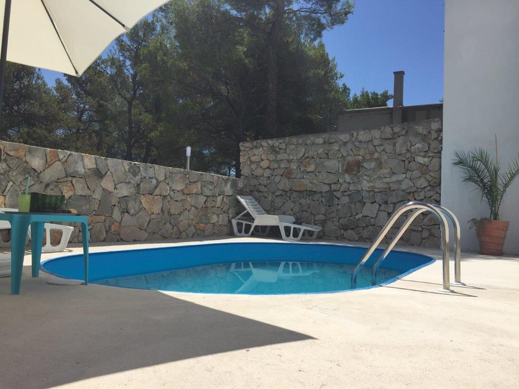 Apartman Fox Pirovac Exterior foto
